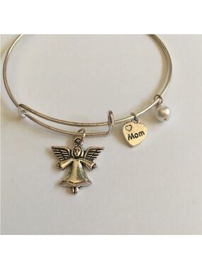 Remembrance Mom Angel Heart Charm Bracelet